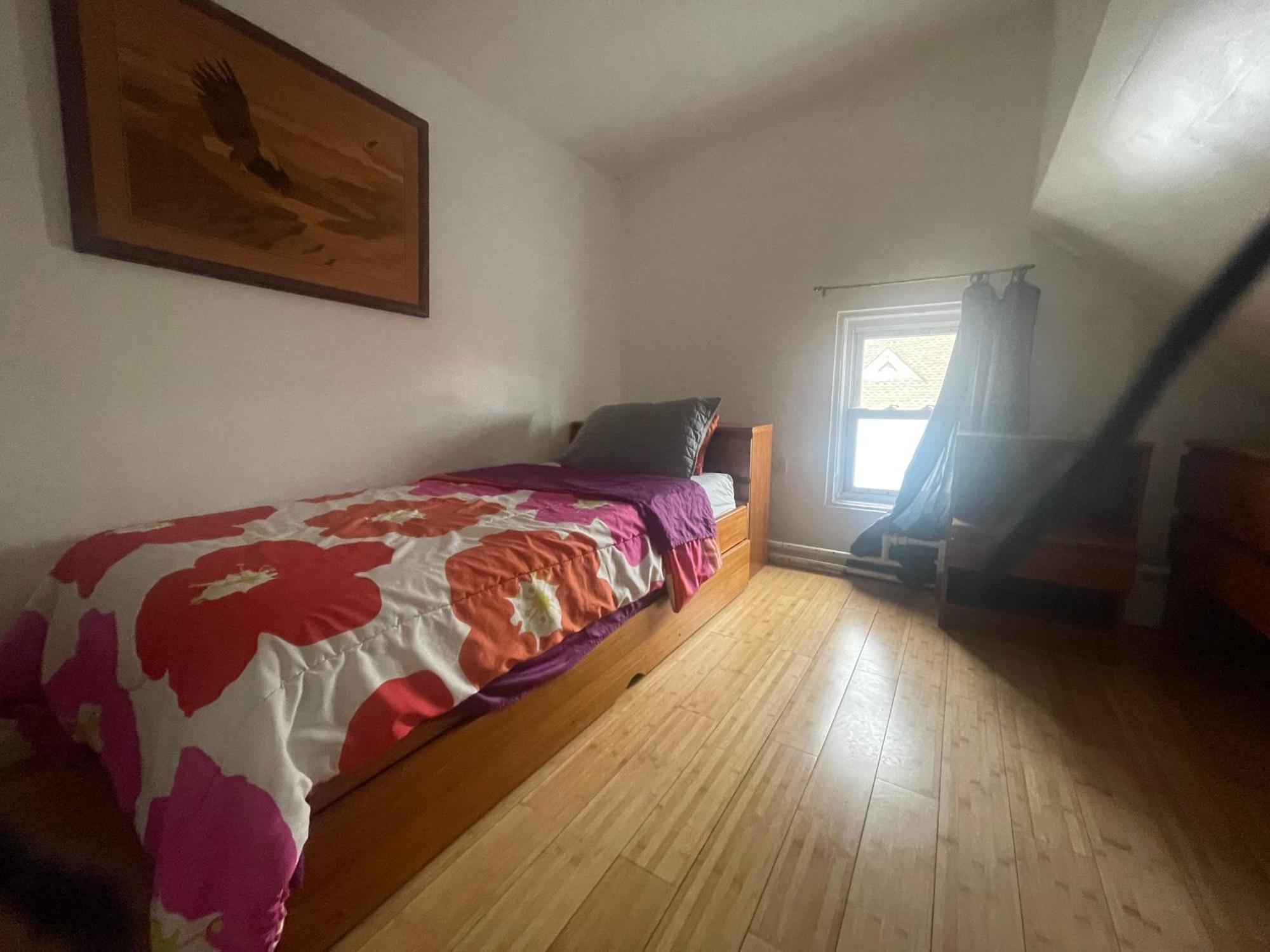 Private Loft 5 Min Away From Lga Lägenhet New York Exteriör bild